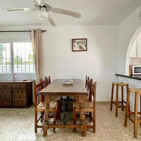 Апартаменти Garden Apartment, La Noria