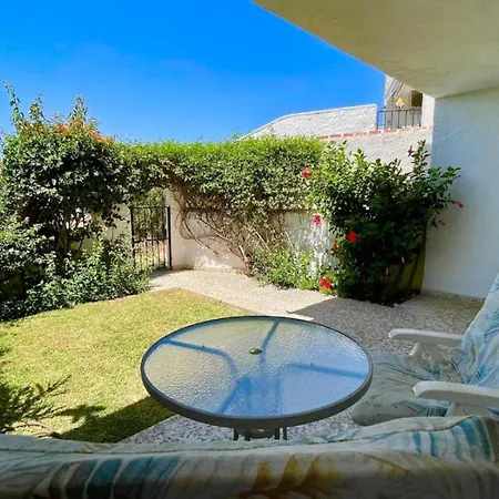 Garden Apartment, La Noria *