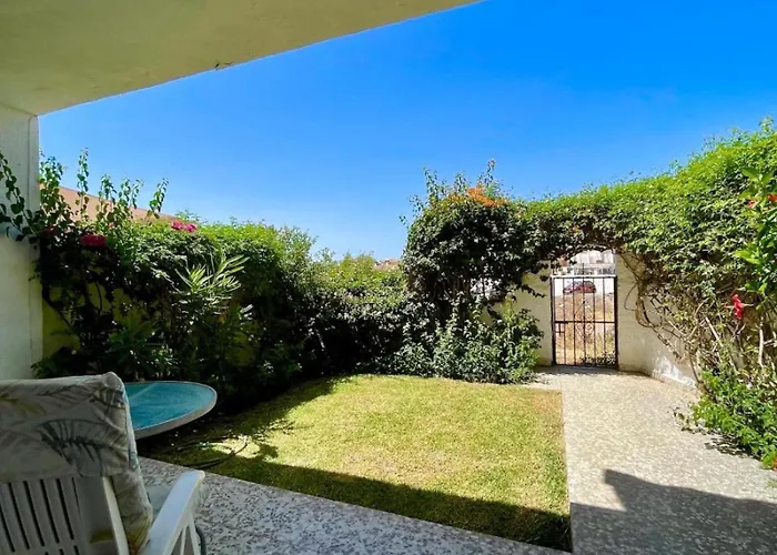 Garden Apartment, La Noria