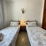 Garden Apartment, La Noria *