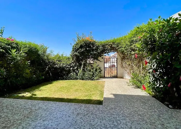 Апартаменты Garden Apartment, La Noria